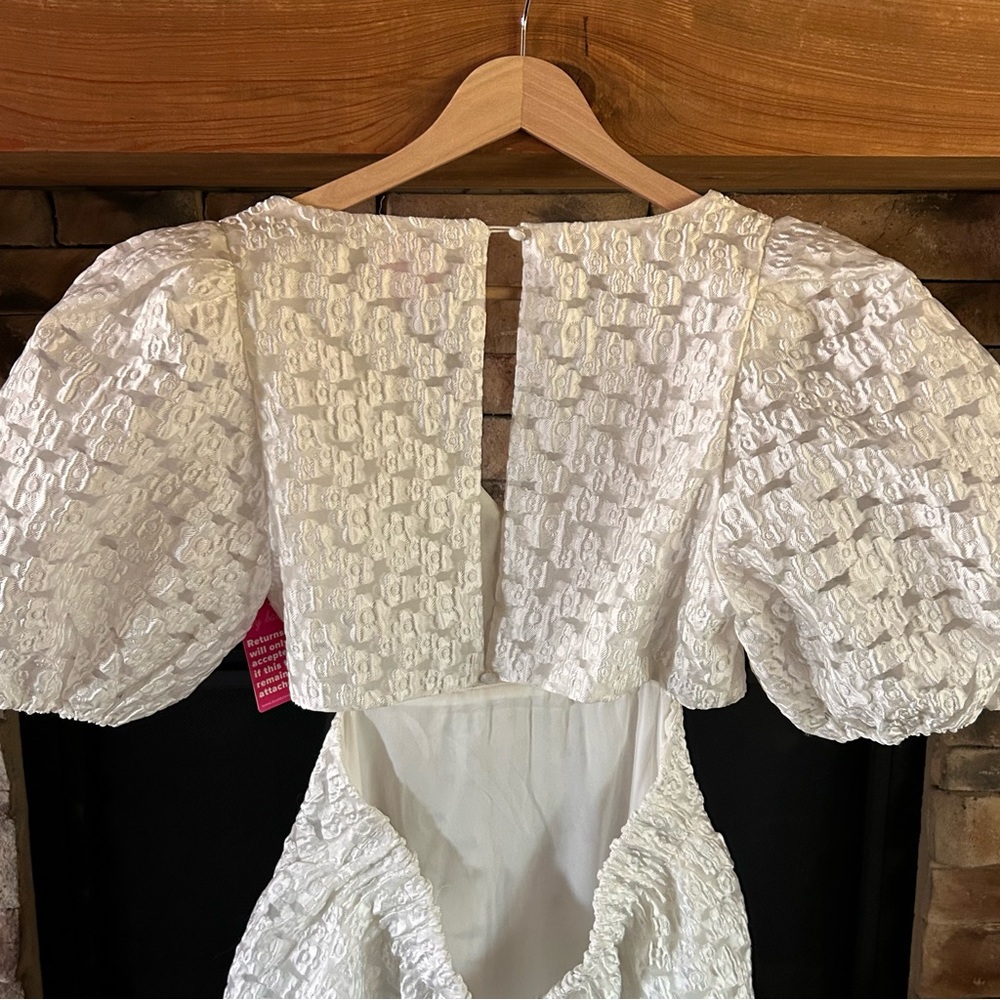 White Puff Sleeve Cutout Waist Fit & Flare Mini Dress Fits like a XS-Small - Picture 9 of 12